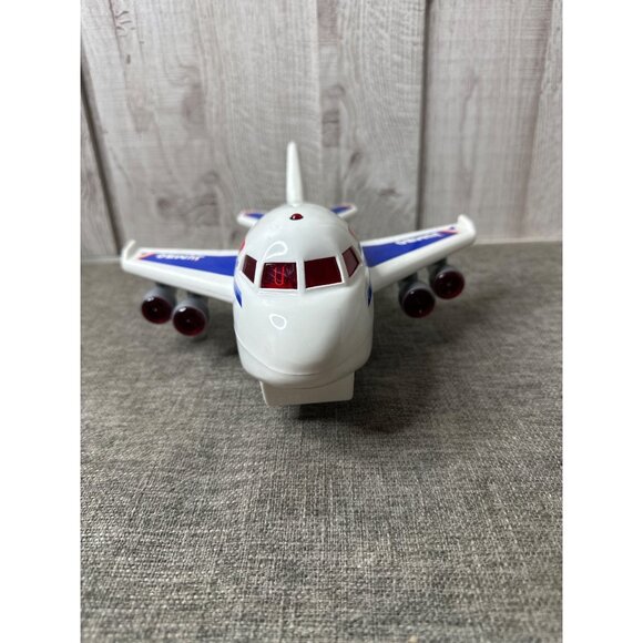Vintage Sonic Jumbo Jet Toy Airplane With Lights & Sounds HK 627 White Blue - Picture 3 of 9